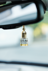 AURAN Woody Oto Kokusu İp Askılı Araç Kokusu Uzun Süre Kalıcı Odunsu Araba Kokusu 8 ml.